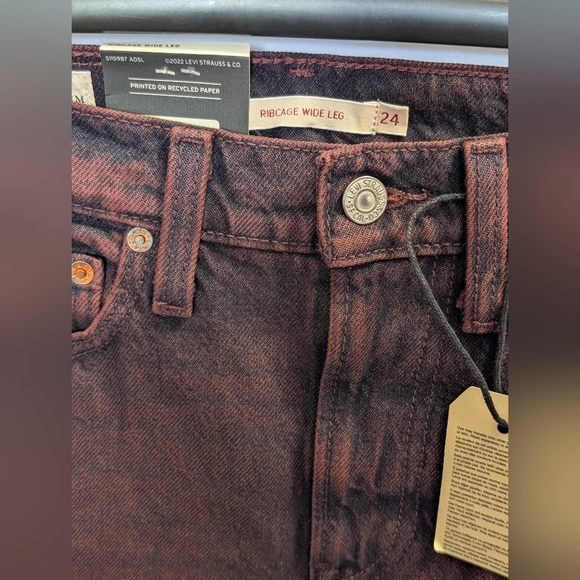 Levi's Premium Cherry Cordial Red Ribcage Wide Leg High Rise Raw Hem Jeans 24x30 - Picture 6 of 15